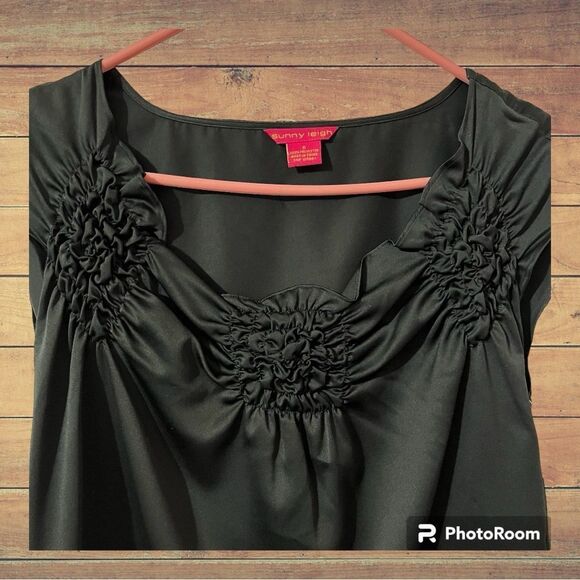 Sunny Leigh Black Blouse   Size S   NWT - Picture 2 of 5